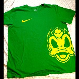 Nike Oregon Duck tee Size XLarge Excellent condition No rips, tears or stains!